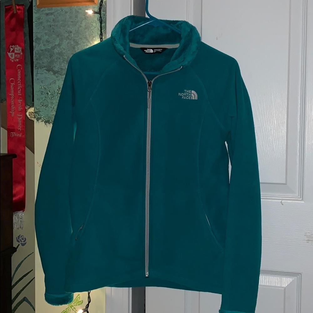 ☃️north face sweatshirt☃️